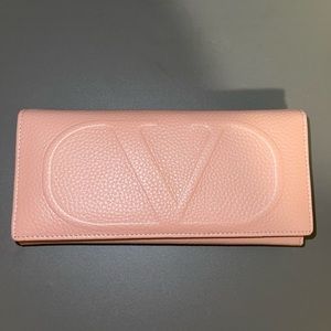 Blush pink Valentino wallet. READ DESCRIPTION!